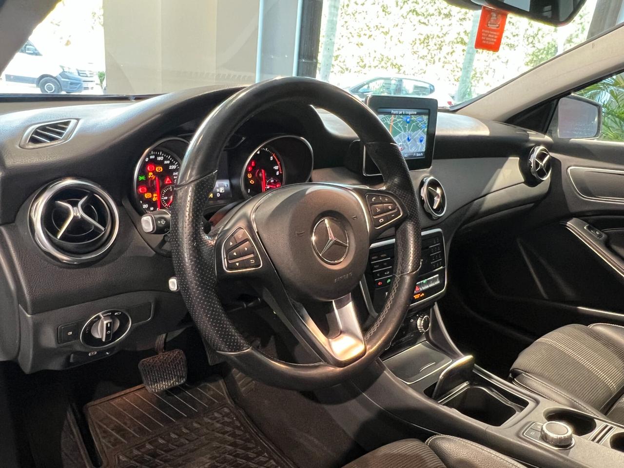 Mercedes-benz GLA 200 d Automatic Sport