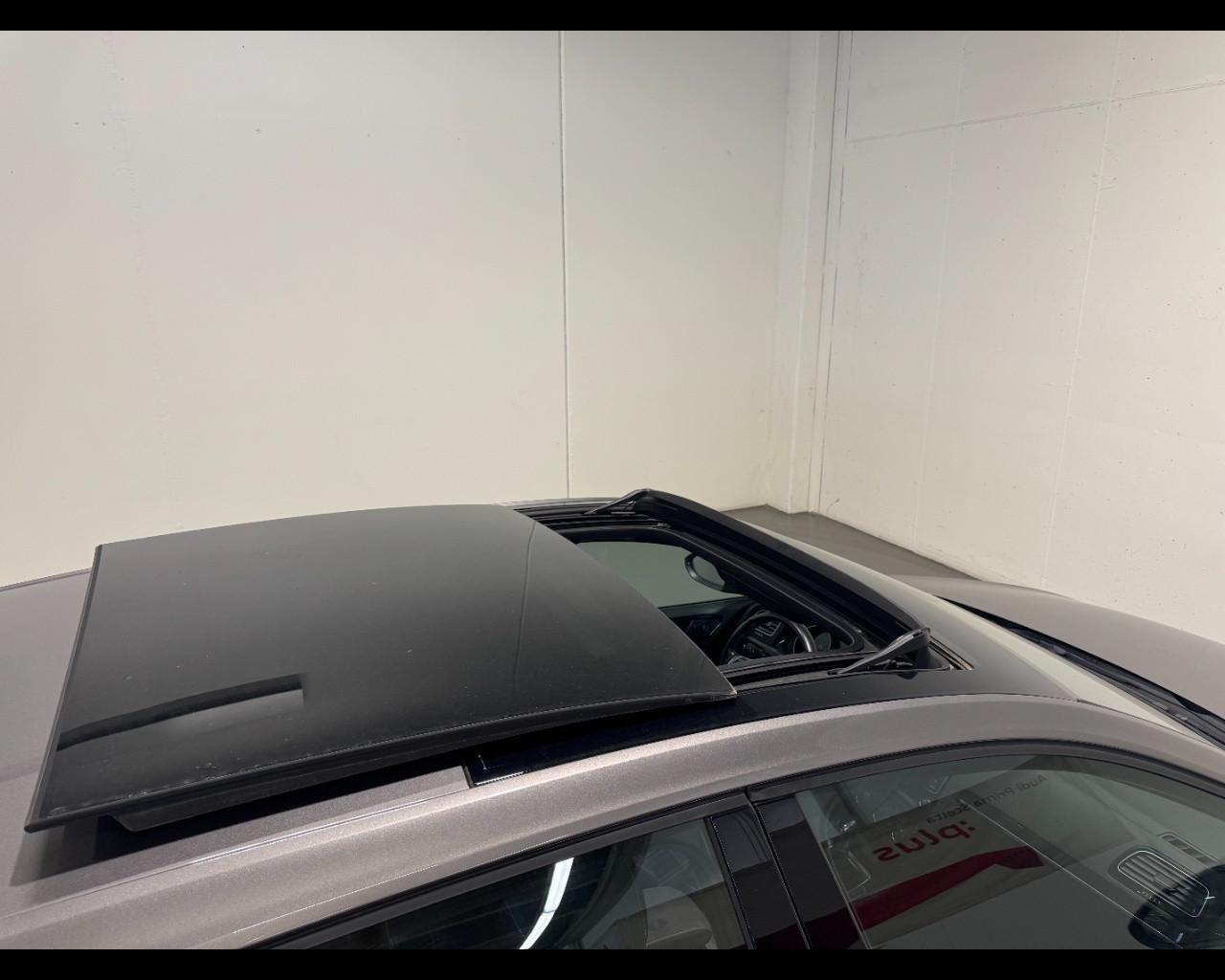 VOLKSWAGEN GOLF GTD 184CV DSG