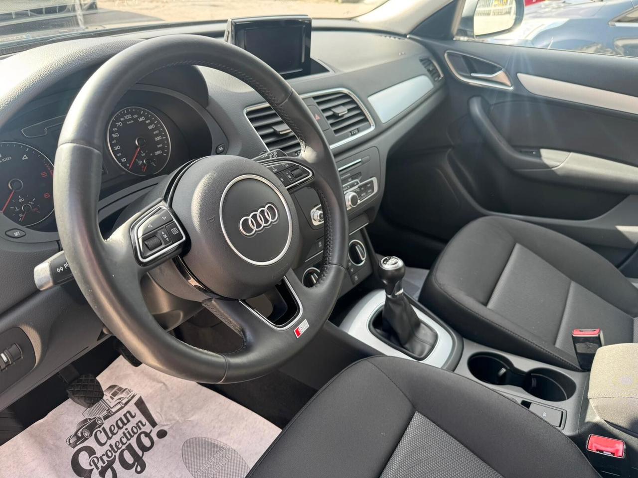 Audi Q3 2.0 TDI 150 CV S line Garanzia