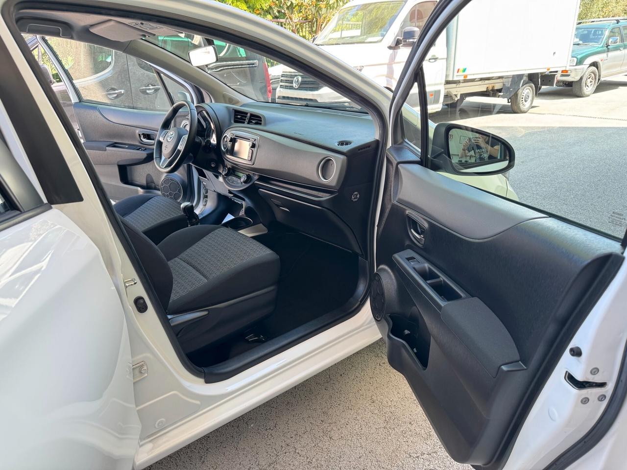 Toyota Yaris LOUNGE 5P GARANZIA 24 MESI NEOPATENT.