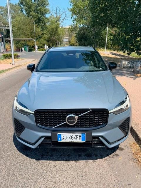Volvo XC 60 XC60 B4 (d) AWD automatico Ultimate Dark N1