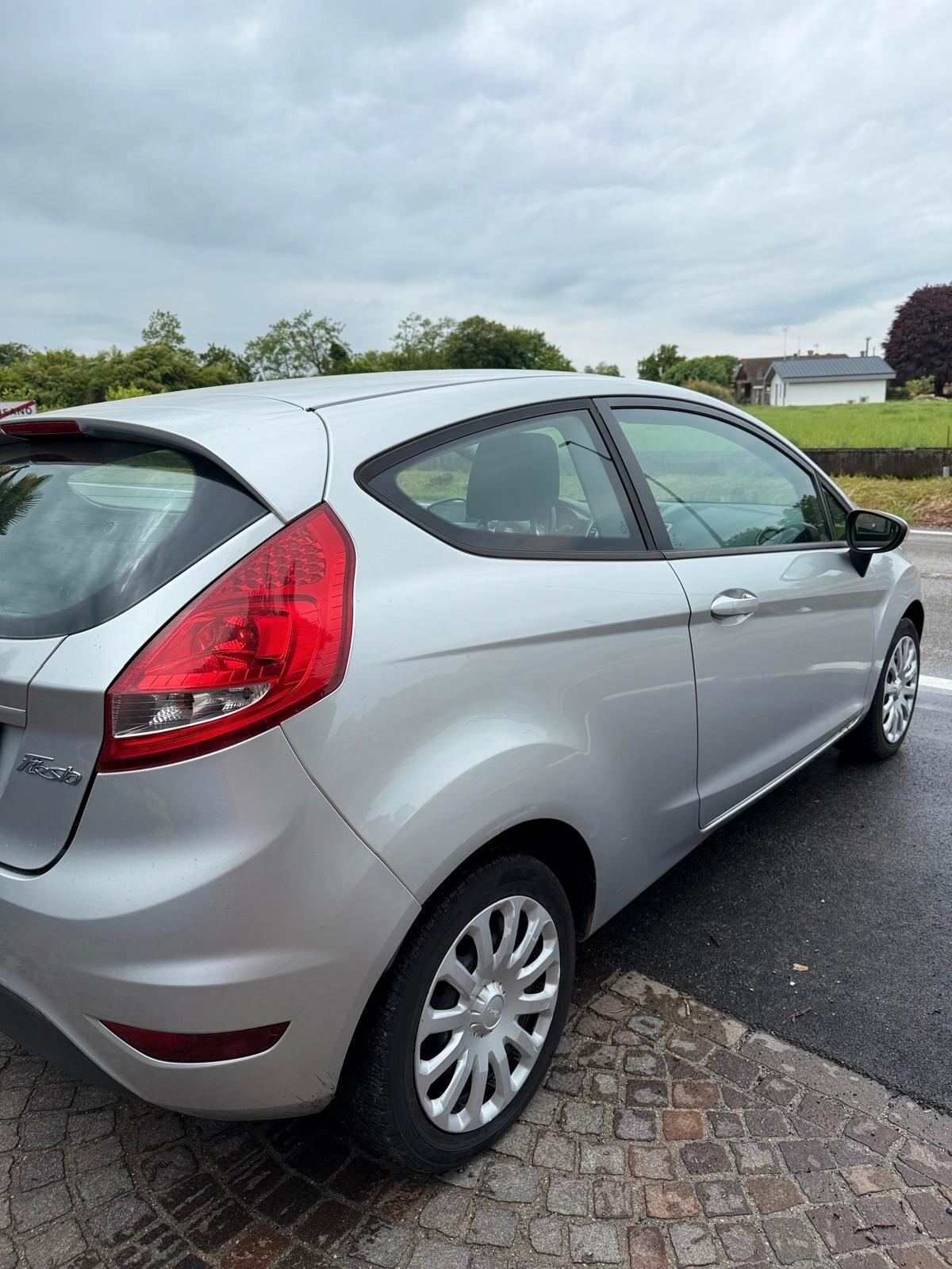 Ford Fiesta 1.2 82CV 3 porte Titanium