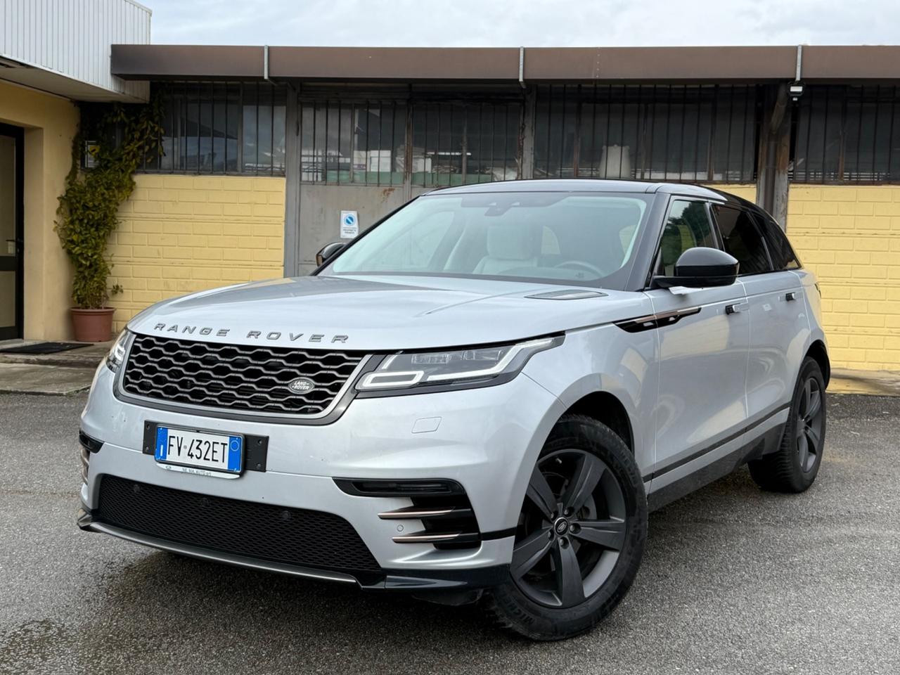 Land Rover Range Rover Velar Range Rover Velar 2.0D I4 180 CV R-Dynamic SE