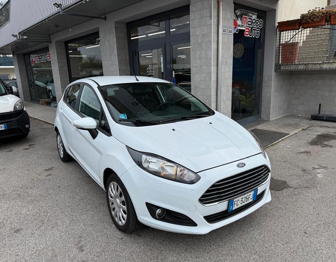Ford Fiesta 1.2 Benzina Neopatentati