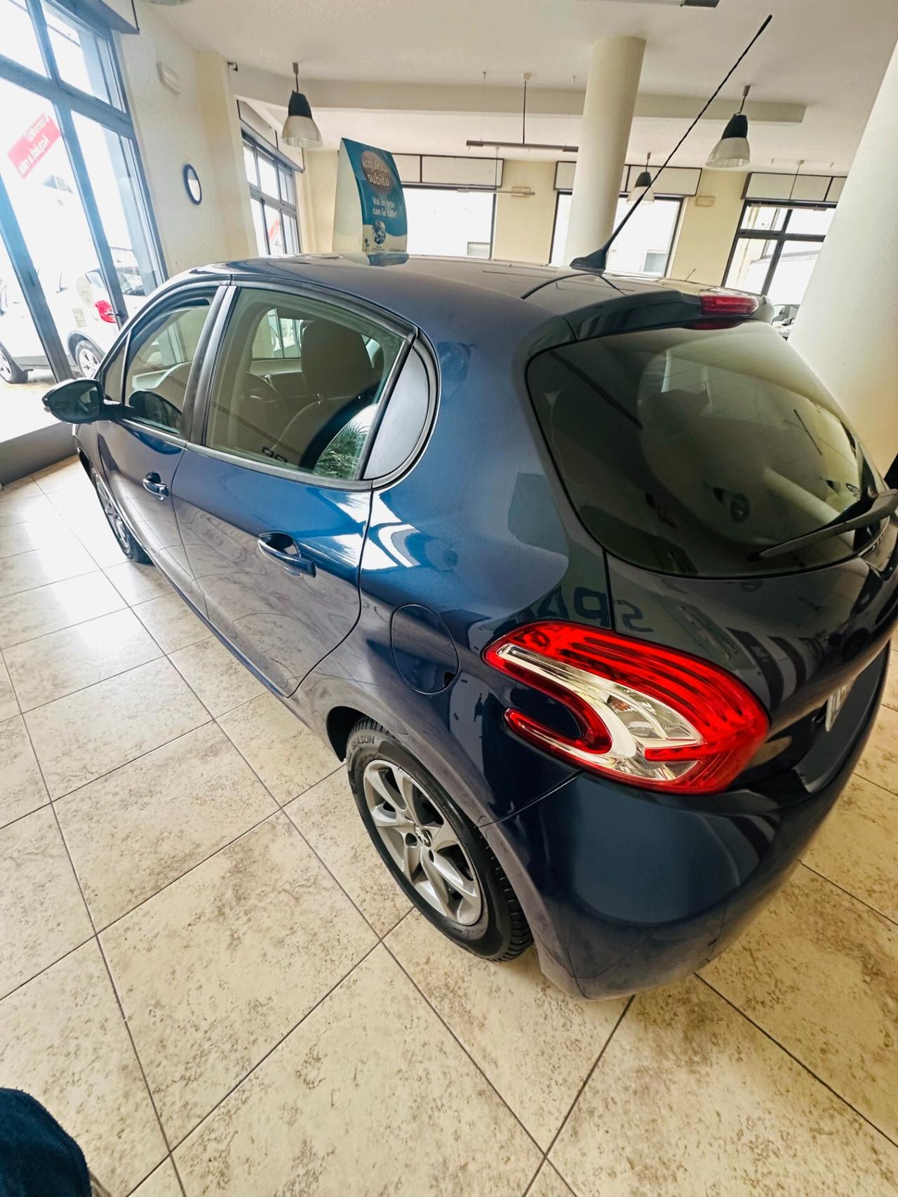 Peugeot 208 1.6 e-HDi 92 CV Stop&Start 5 porte Allure