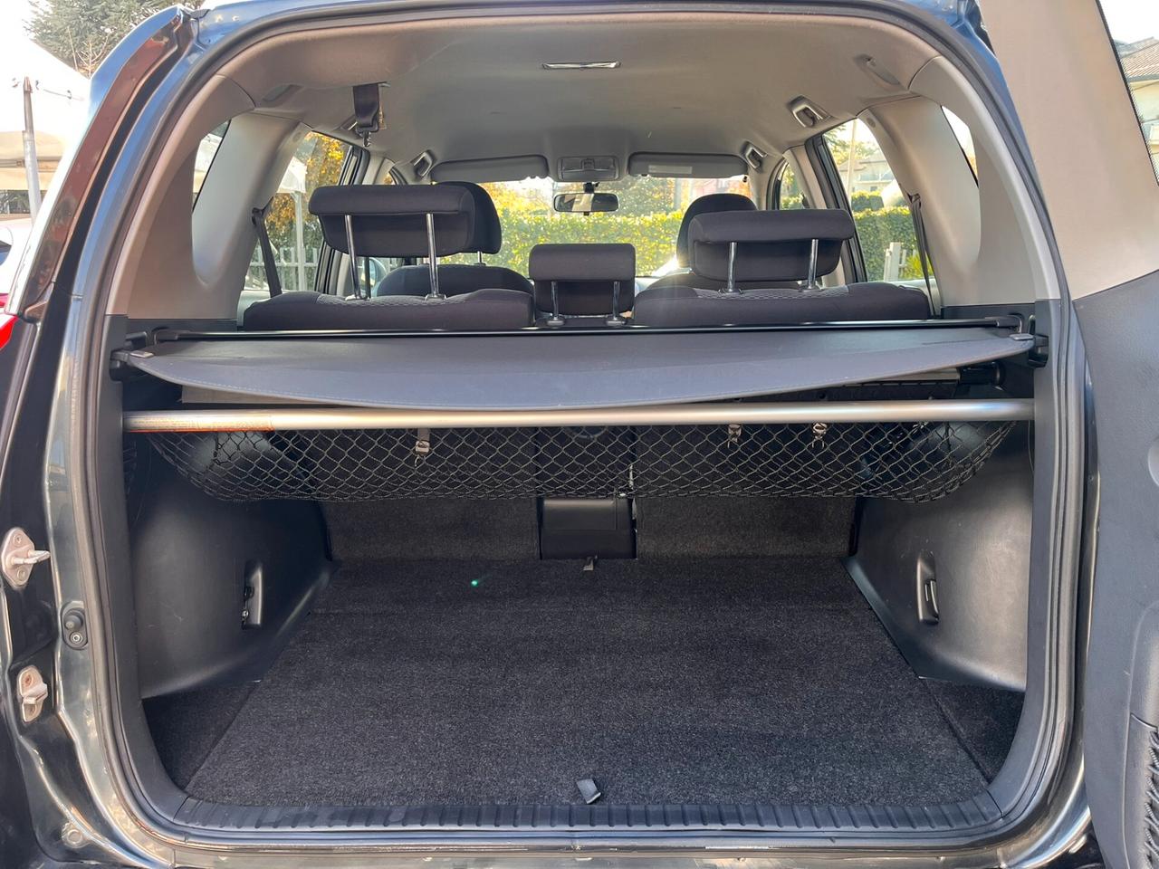 Toyota RAV 4 2.2 4x4 Diesel 136 CV Fuoristrada Luxury