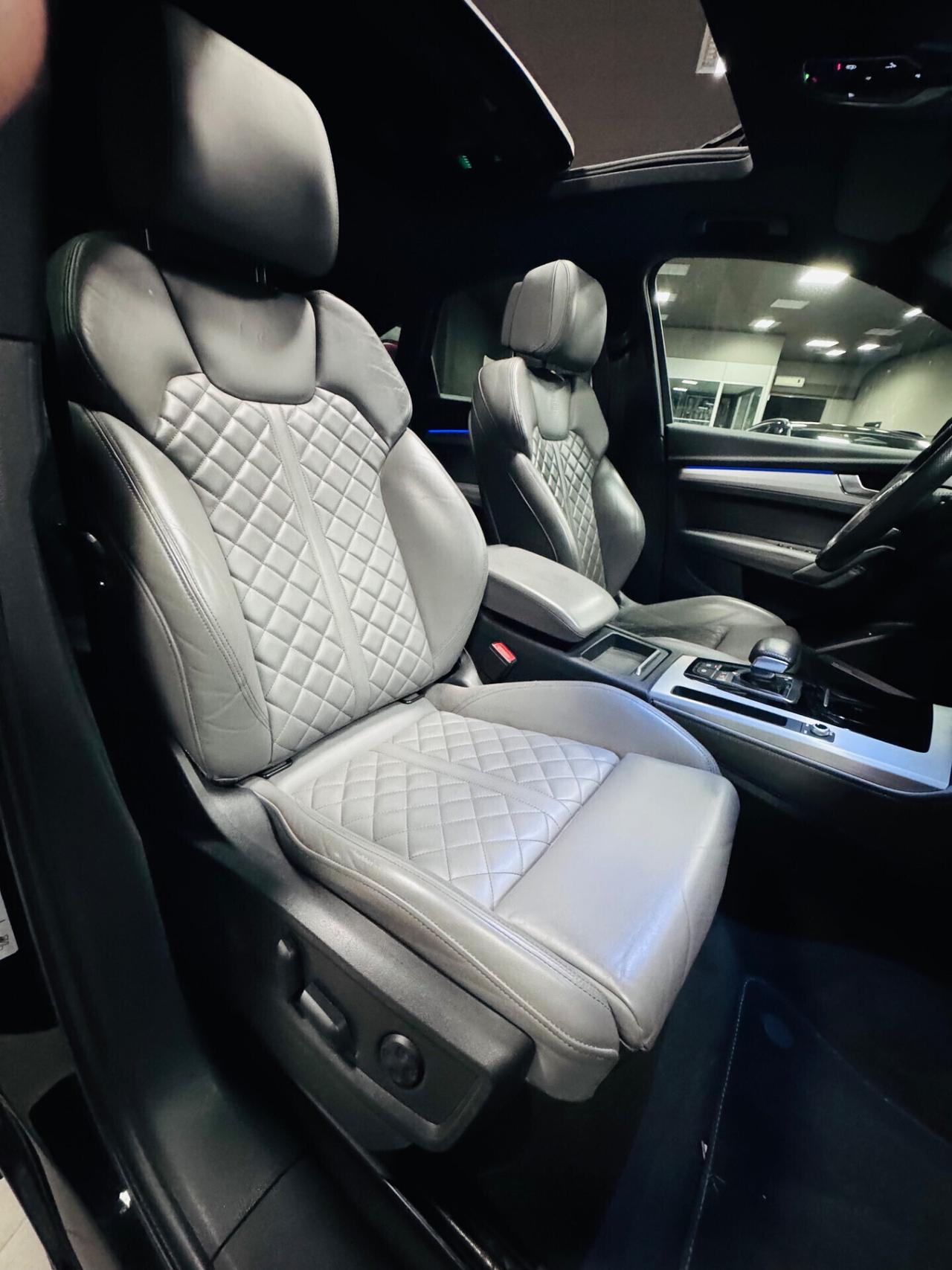 AUDI SQ5 SPORTBACK TDI HYBRID IDENTITY BLACK