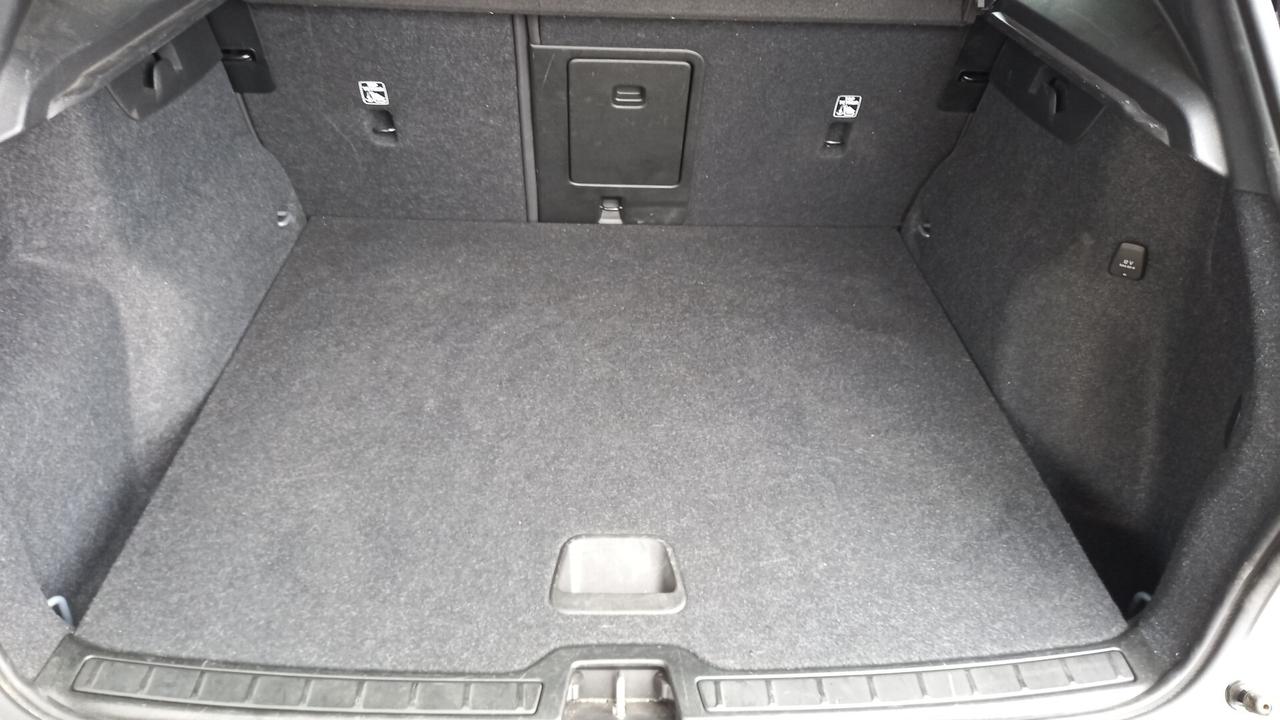 Volvo XC40 T4 Recharge Plug-in Hybrid automatico Core