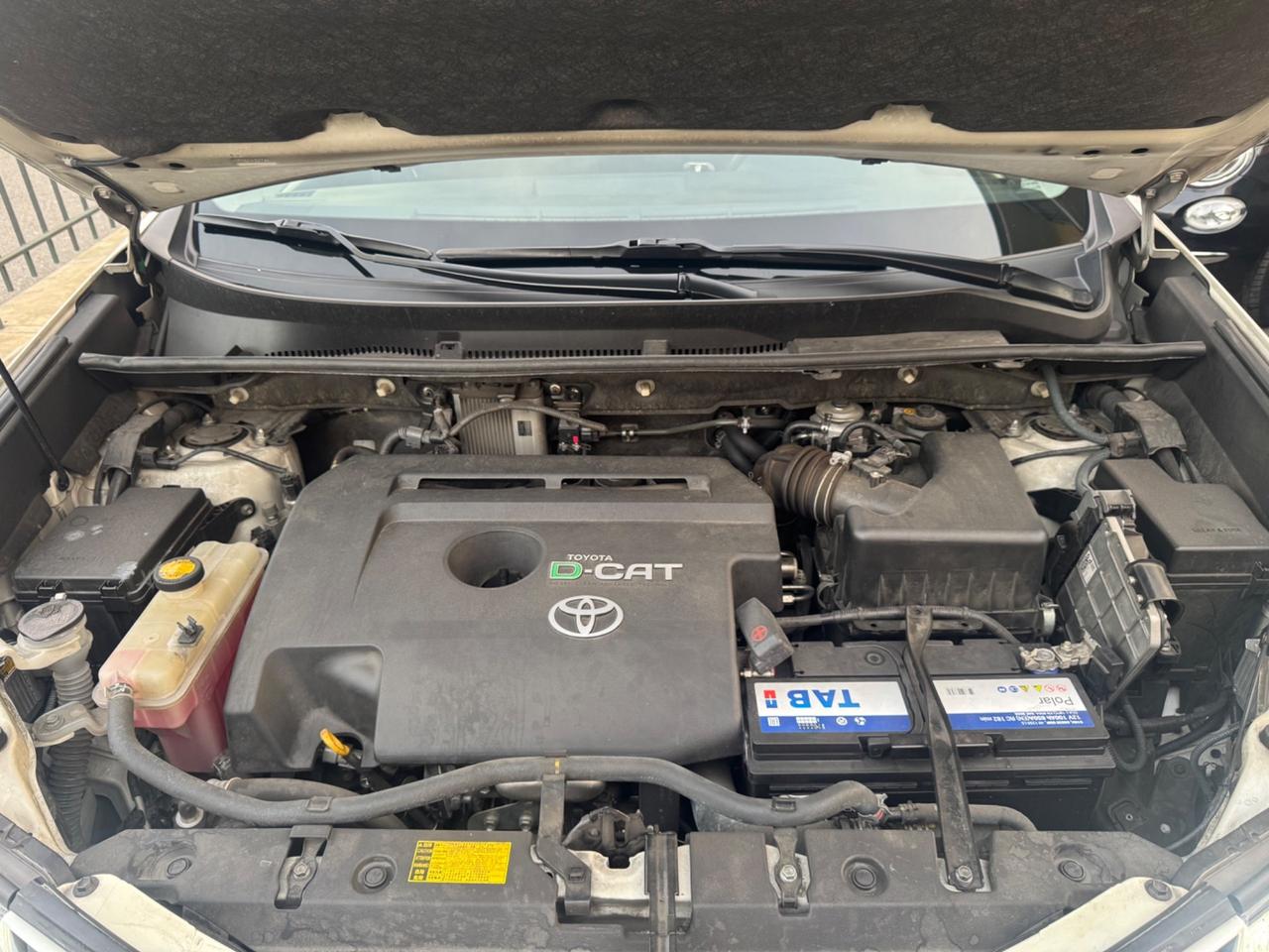 Toyota RAV 4 RAV4 2.2 D-CAT A/T 4WD Lounge gancio traino