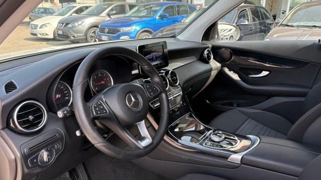 MERCEDES-BENZ GLC 220 d 4Matic Business