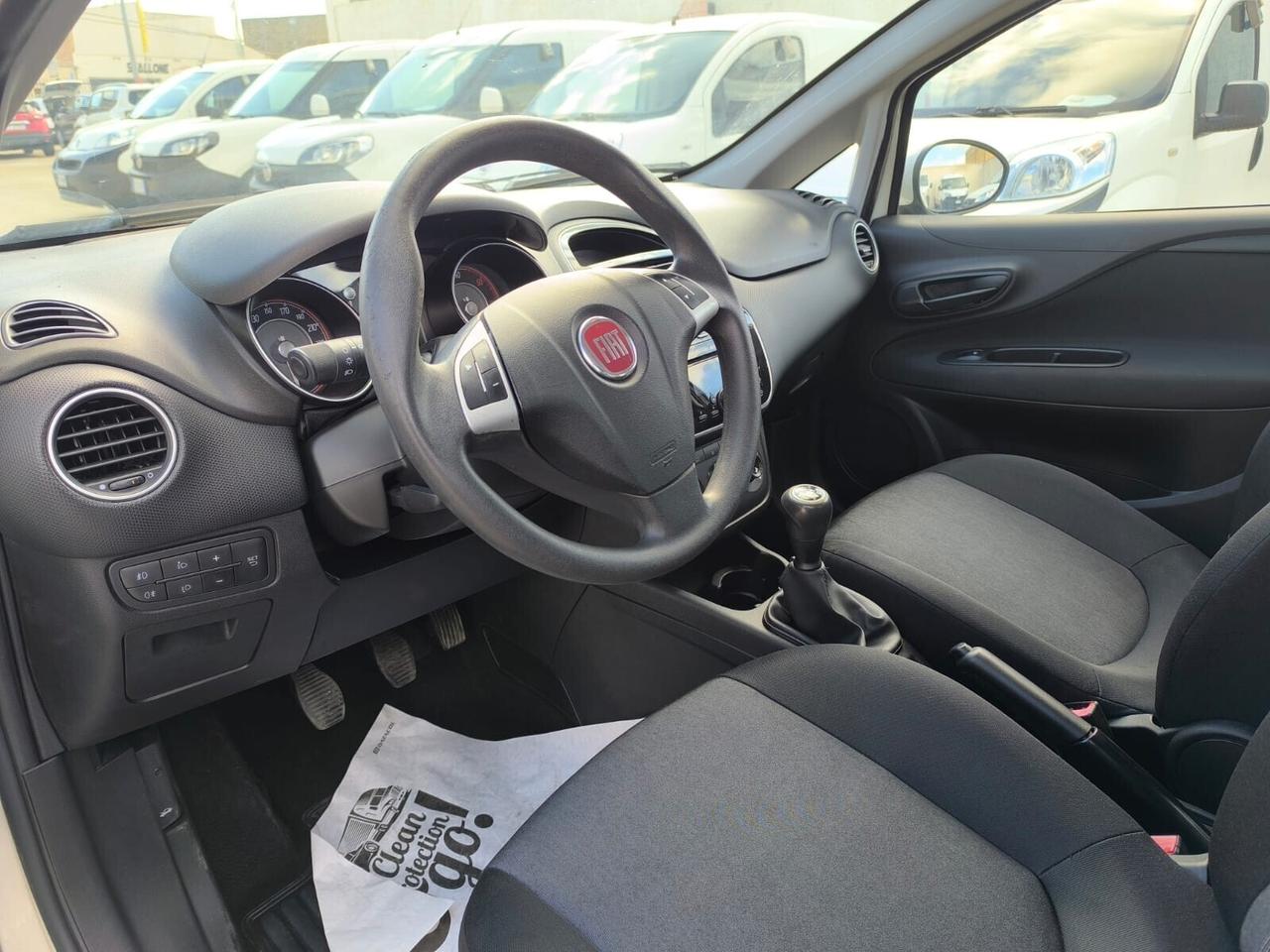 Fiat Punto 1.3 MJT II 75 CV Street 2015