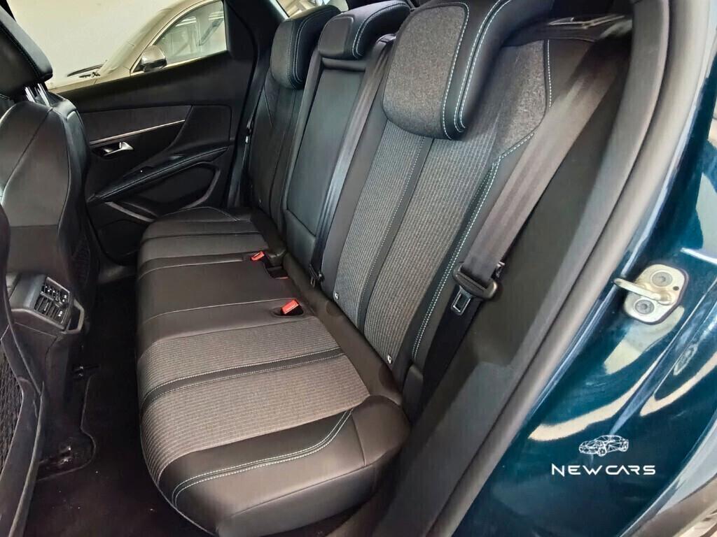 Peugeot 3008 BlueHDi 130 S&S EAT8 Allure Pack