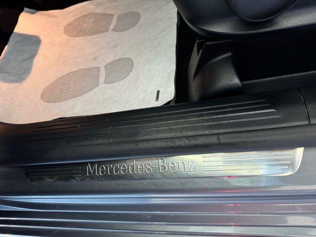 Mercedes-Benz B 180 d Automatic Sport Plus Night Pack Cockpit Full