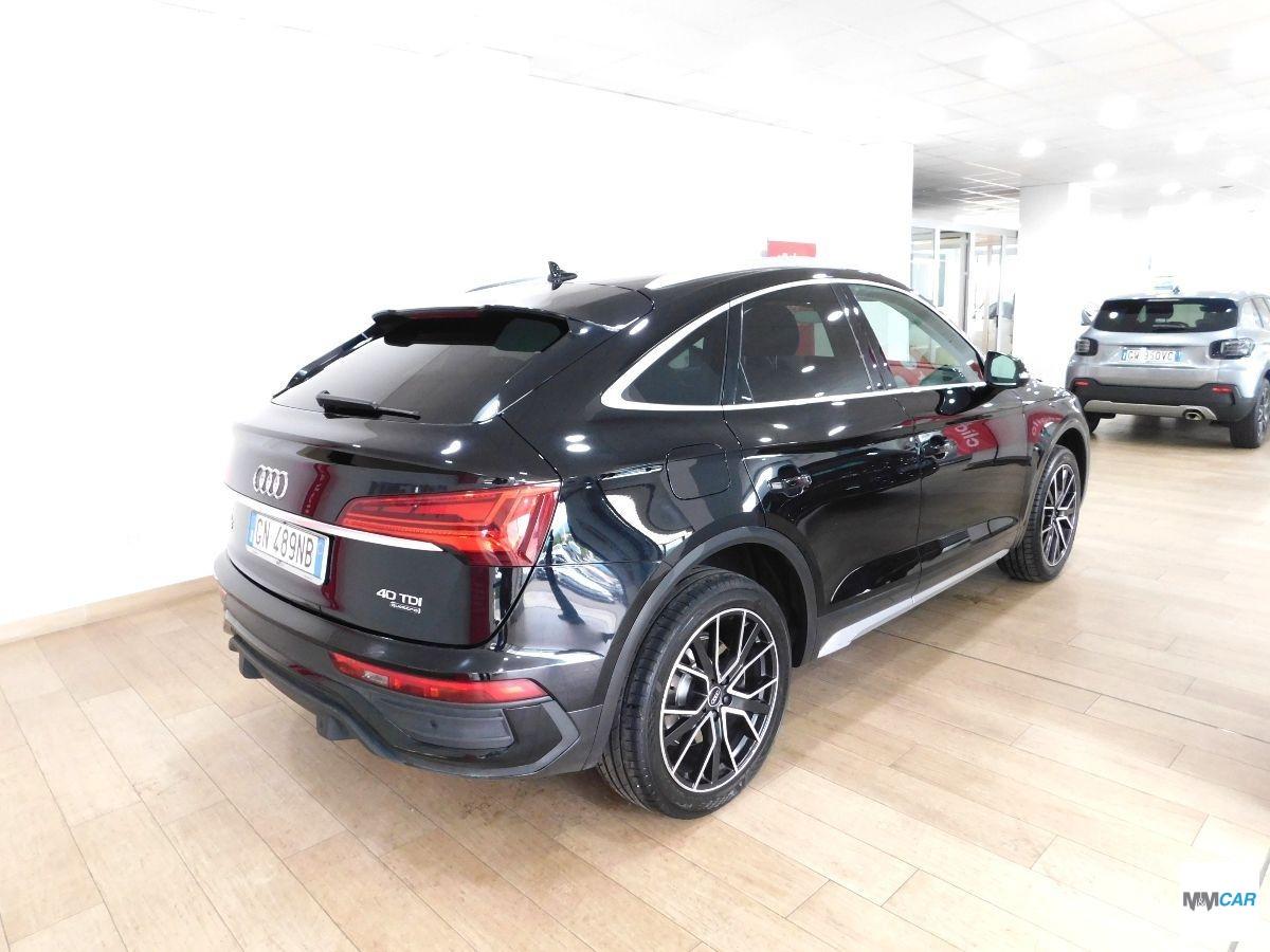 AUDI - Q5 Sportback - Q5 SPB 40 TDI quattro S tr. Busin. Adv.