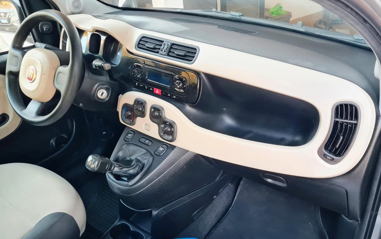 Fiat Panda 1.2 Lounge(UNICOPROPRIETARIO