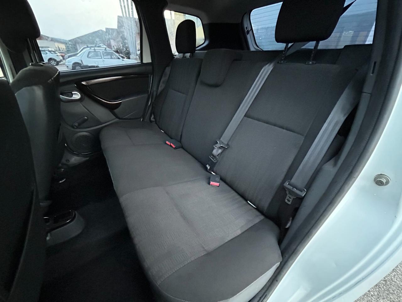 Dacia Duster 4x4 1.6 105cv Ambiance 4wd