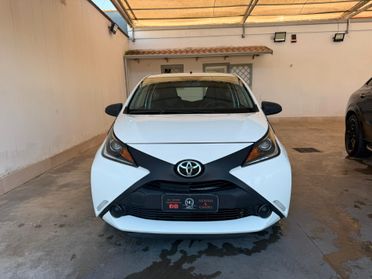 Toyota Aygo 1.0 VVT-i 69 CV 3 porte x-cool