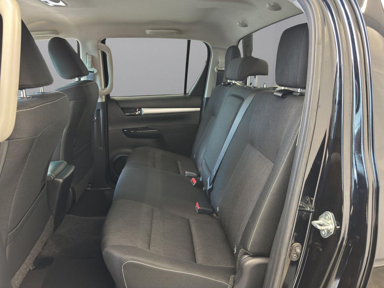 Toyota Hilux 2.4 d-4d double cab Lounge 4wd