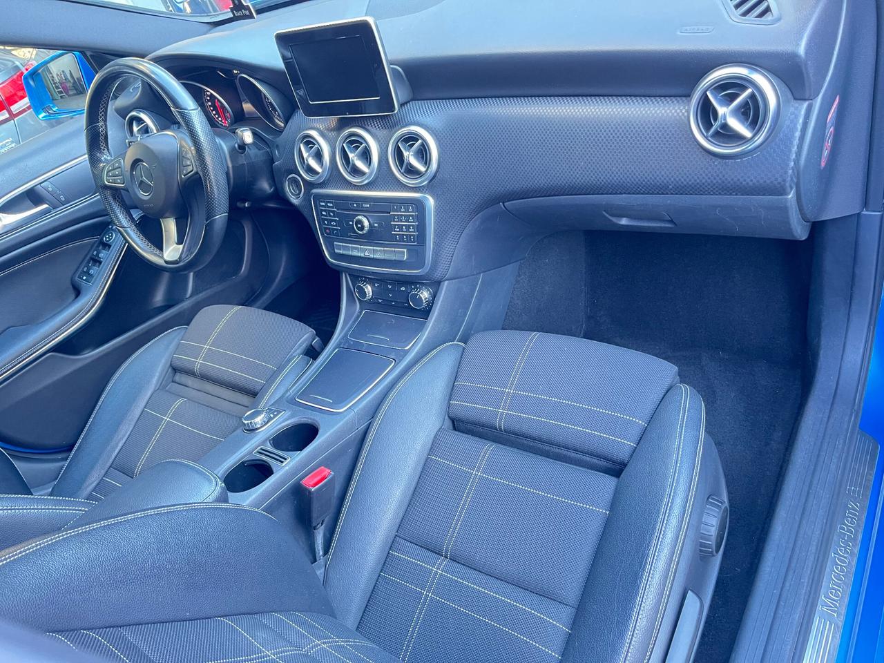 MERCEDES-BENZ A 180 D - AUTOMATIC PREMIUM - CAMBIO AUTOMATICO - ANCHE PER NEOPATENTATI - EURO 6 B