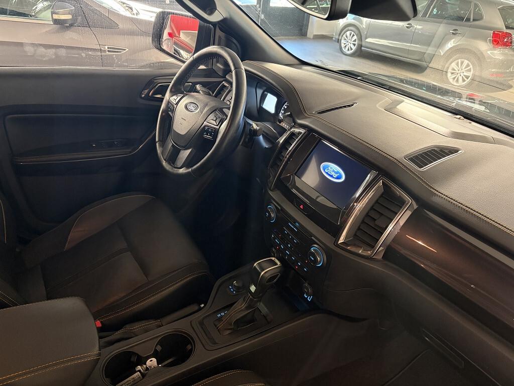 Ford Ranger 2.0 TDCi DC 4x4 Wildtrak gancio