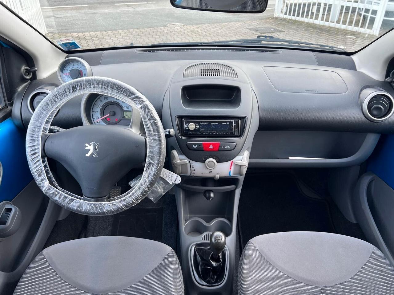 Peugeot 107 1.0 68CV 5p. Sweet Years