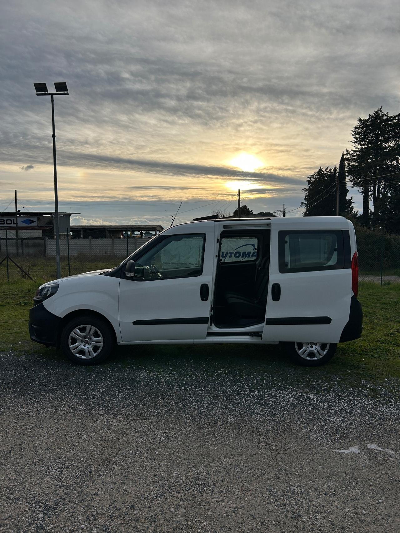 Fiat Doblo 1.3 mjt 5 posti 95 CV *COMBI*fatturabile*