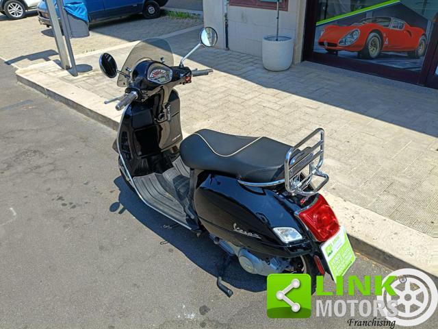 PIAGGIO Vespa GTS 300 Super ABS