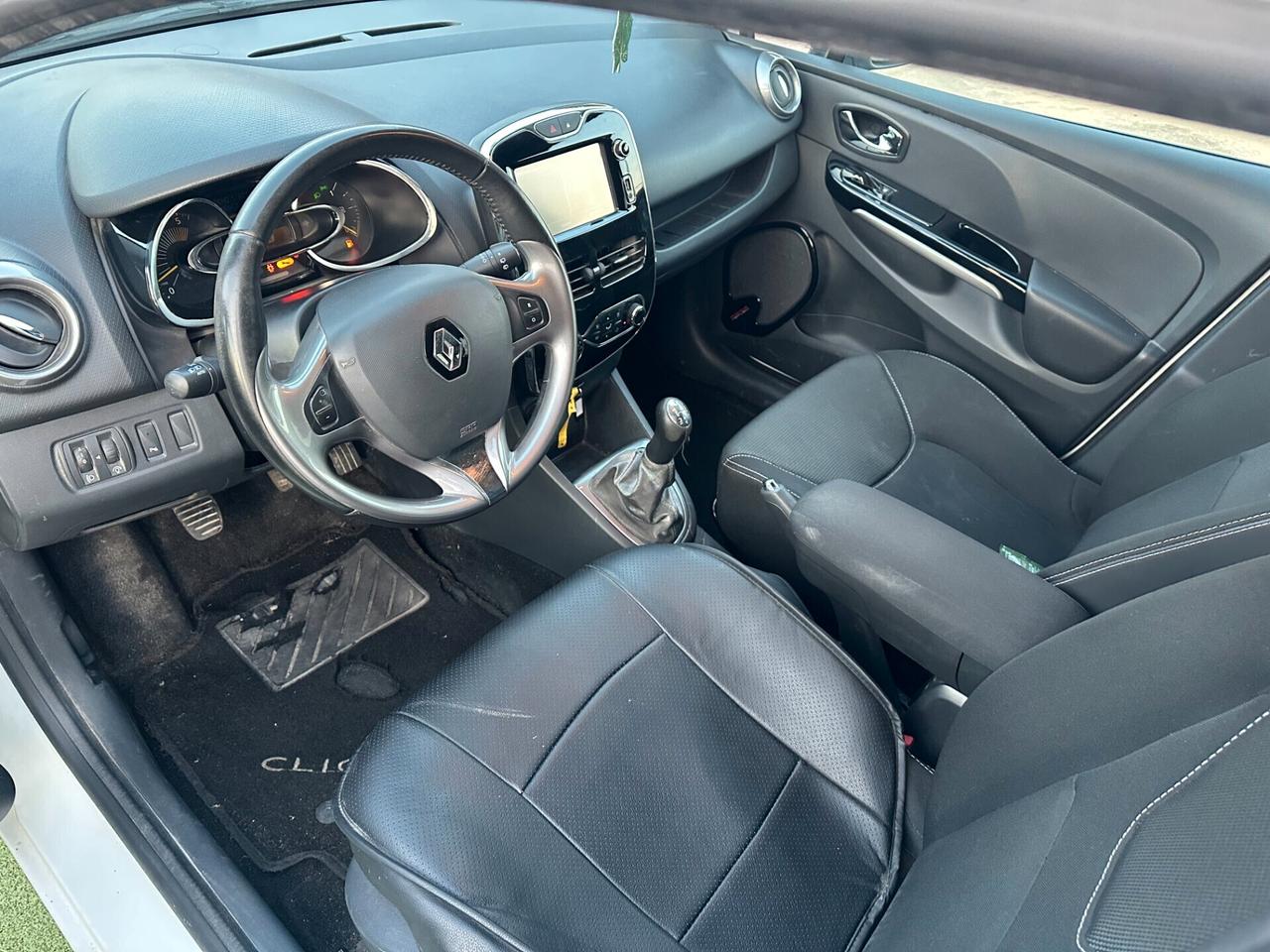 Renault Clio SPORTER*1.5DCI*COSTUME NATIONAL*90CV*NAVI*KAMERA*