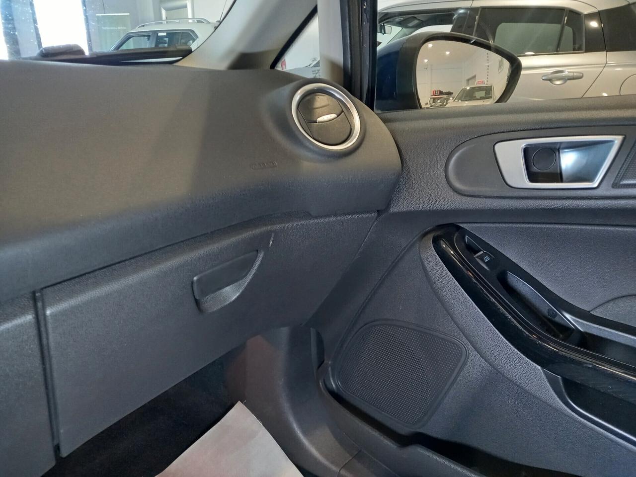 Ford Fiesta 1.4 5p. 40.000 Km GPL Titanium
