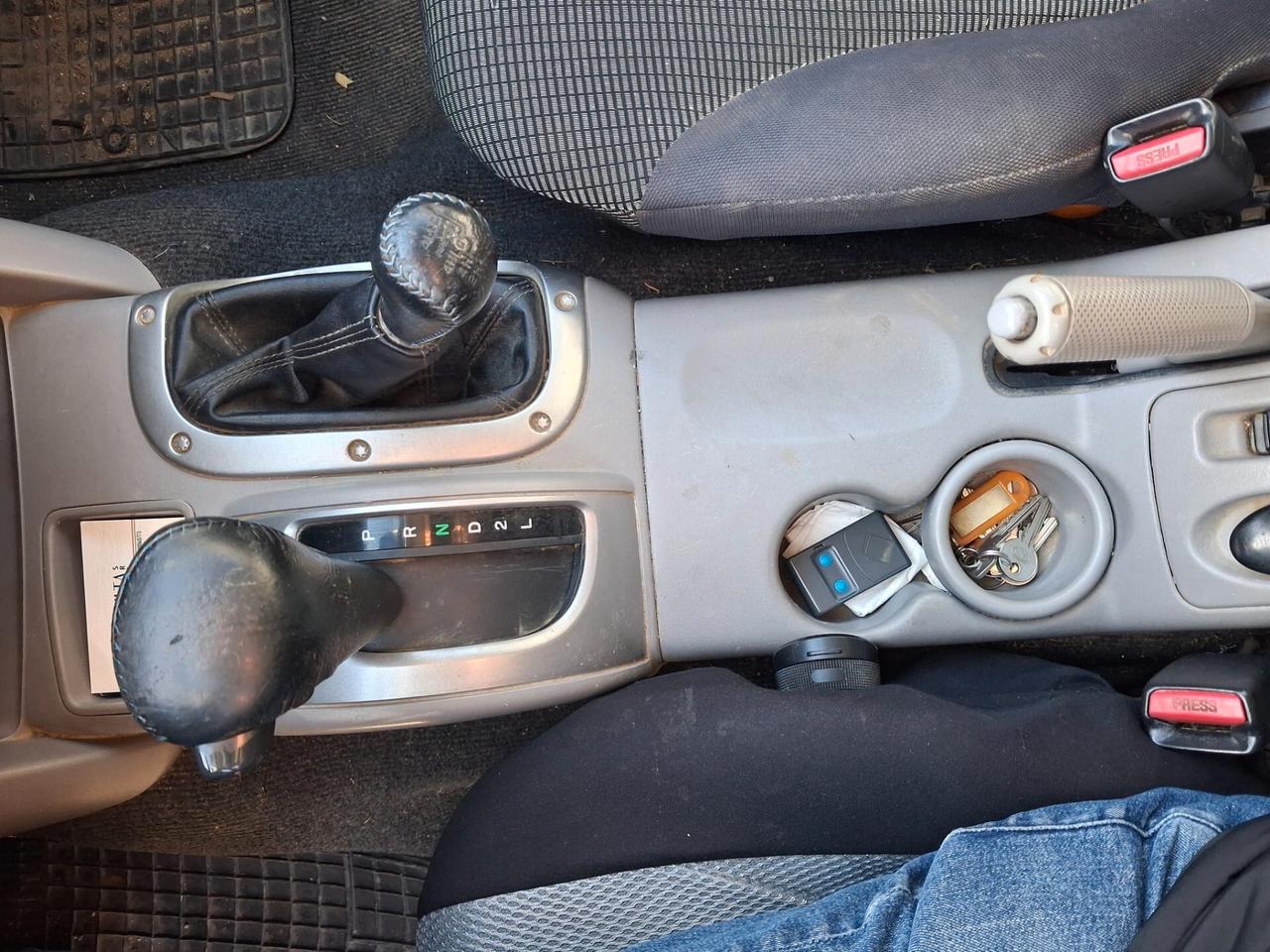 Mitsubishi L200 2.5 DI-D/136CV DC Invite Plus