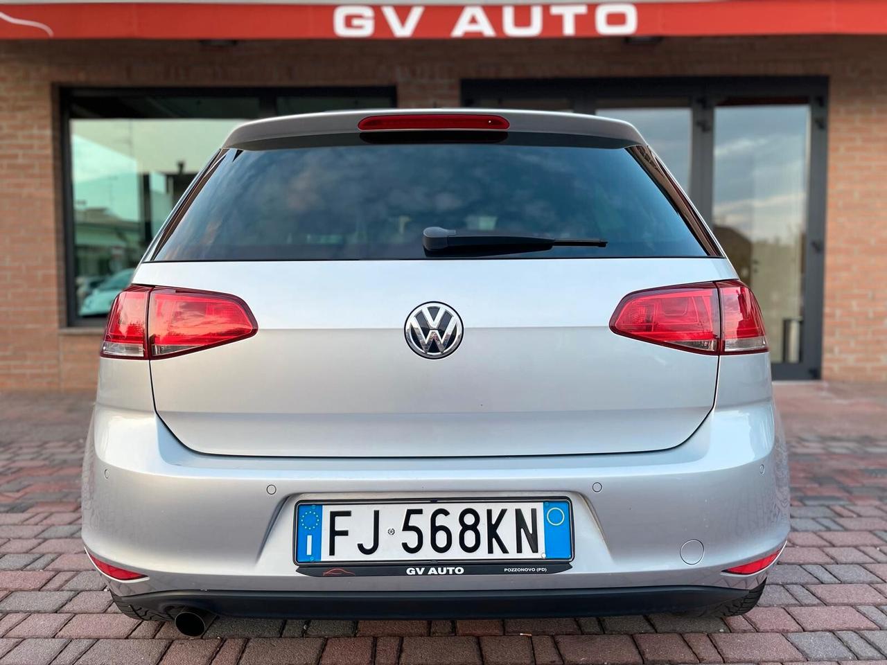 Volkswagen Golf 1.6 TDI Executive BlueMotion