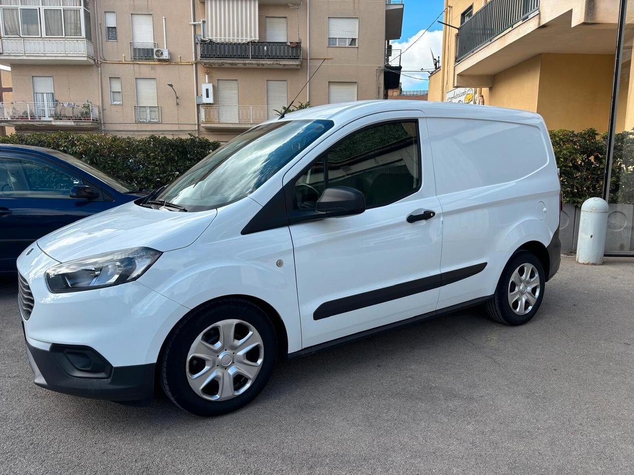 Ford Transit Courier Transit Courier 1.5 TDCi 75CV Van Entry