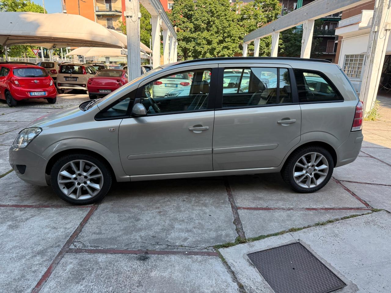 Opel Zafira 1.6 16V ecoM 94CV Cosmo 7 POSTI impianto a metano