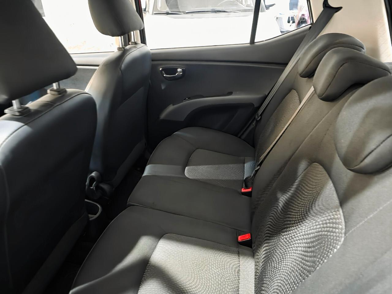 Hyundai i10 1.2 84cv Km.74.000 Full Option