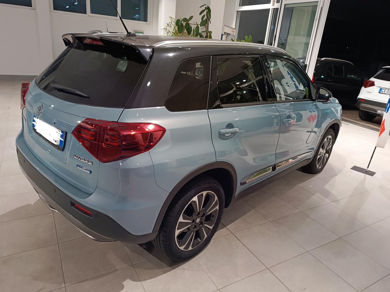 Suzuki Vitara 1.4 Hybrid Top