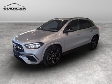 Mercedes-Benz GLA 180 d Automatic