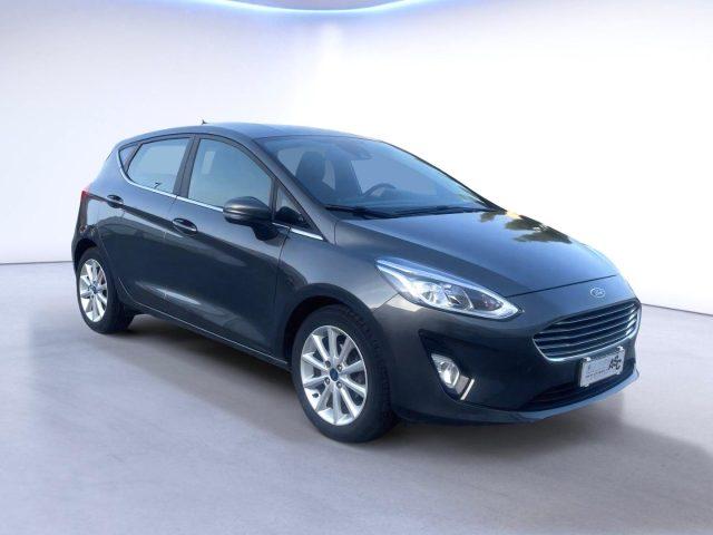 FORD Fiesta 1.1 BENZ 85 CV 5 porte Titanium OK NEOPATENTATI