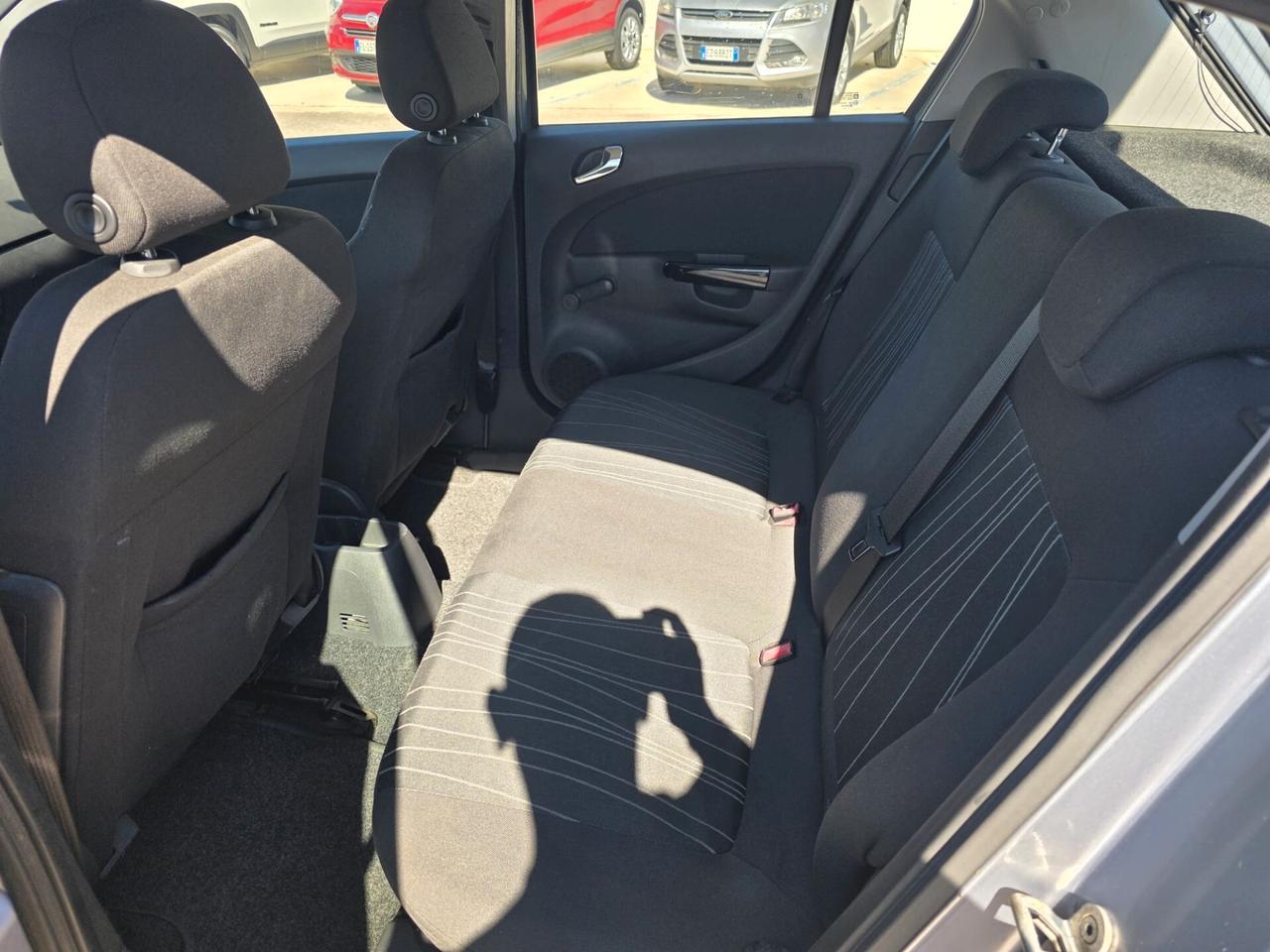 Opel Corsa 1.2 5 porte Enjoy