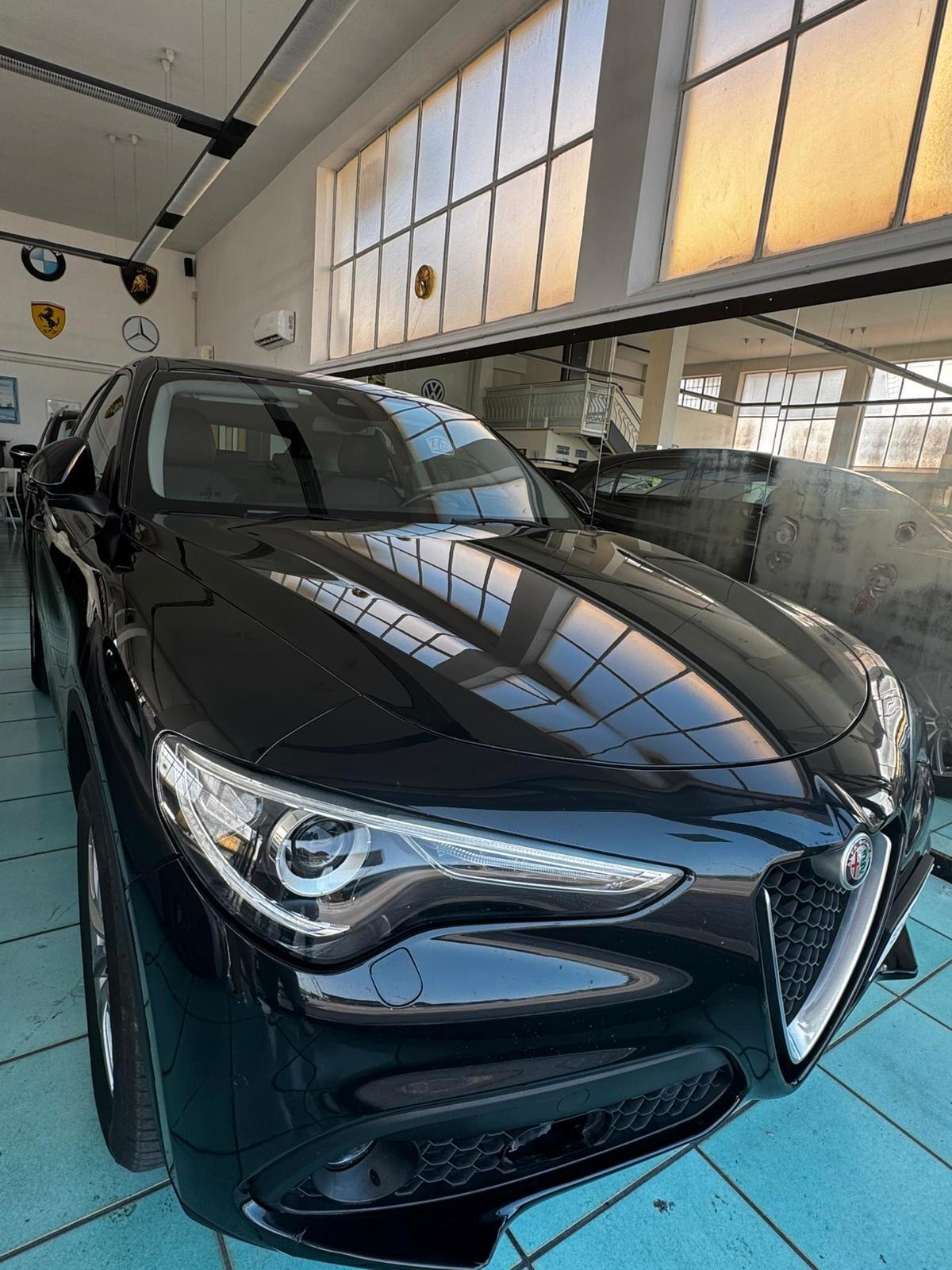 Alfa Romeo Stelvio 2.2 Turbodiesel 210 CV AT8 Q4 Executive