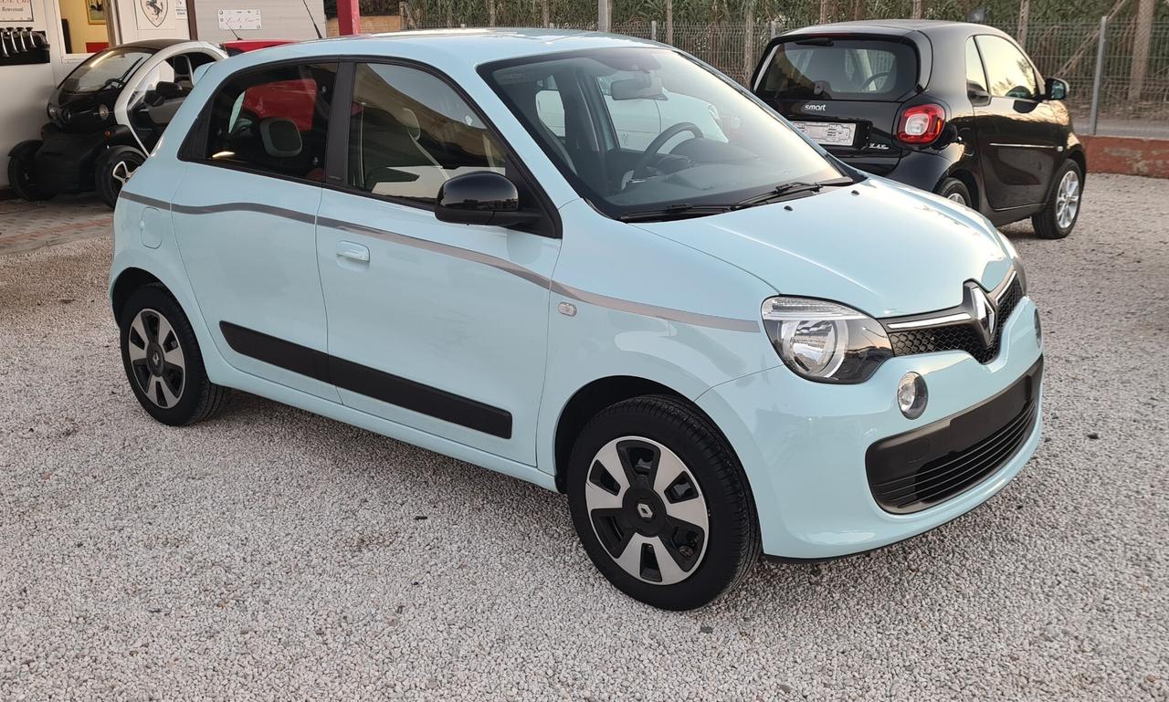 Renault Twingo 1.0 LIMITED NEO PATENTATI NESSUN VINCOLO DI FINANZIAMENTO