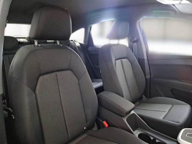 AUDI Q4 e-tron Q4 40 e-tron Business Advanced