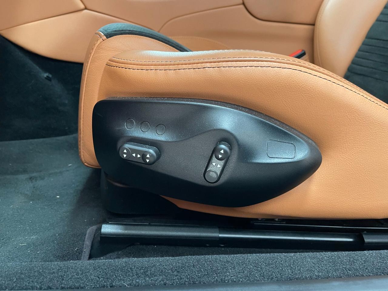 Maserati GranTurismo S 4.7 cambiocorsa-Dettagli in Bio