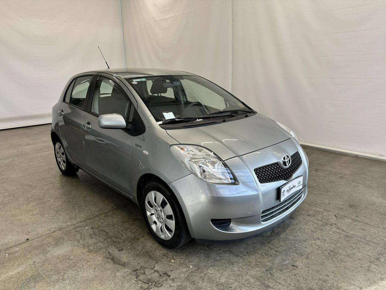 Toyota Yaris 5p 1.0 Sol