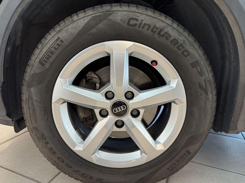 Audi Q2 35 TFSI Business