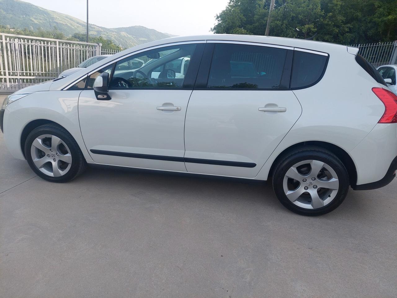 Peugeot 3008 1.6 HDi 112CV Allure