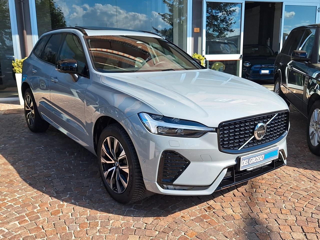 Volvo XC 60 XC60 B4 (d) AWD automatico Ultimate Dark
