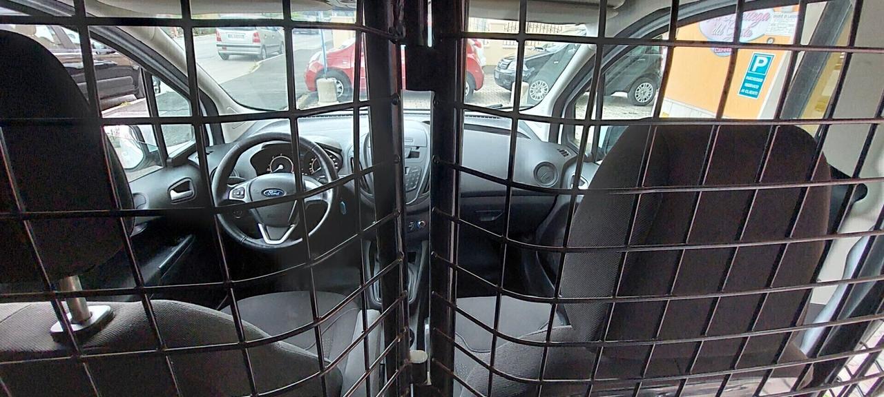 FORD TRANSIT COURIER 1,5 DIESEL 80 CV TELEFONO USB IMPECCABILE PREZZO COMPRESO IVA