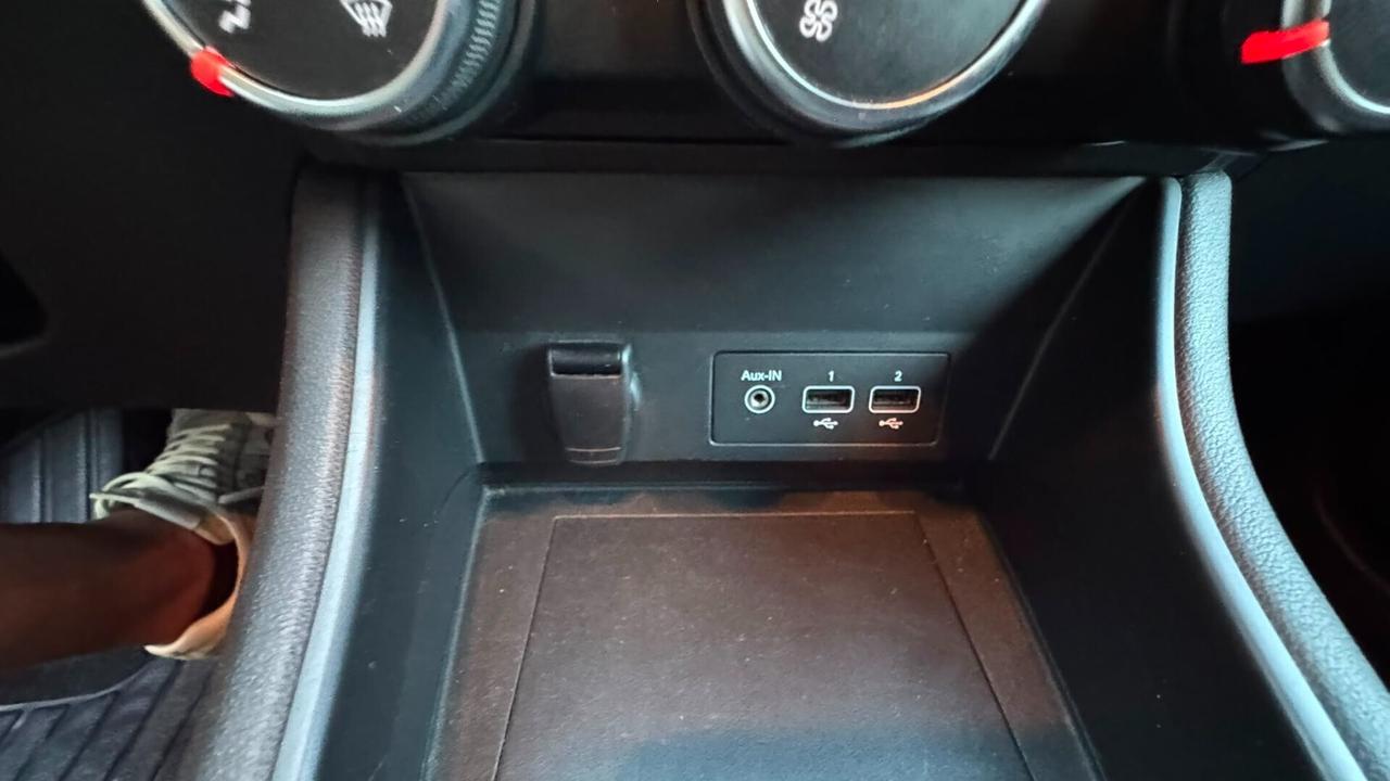 Renault Captur TCe 100 CV GPL Intens retrocamera navi