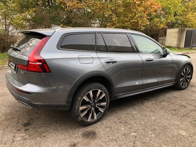 VOLVO V60 Cross Country 2.0 D4 190CV AWD GEARTRONIC BUSINESS PLUS