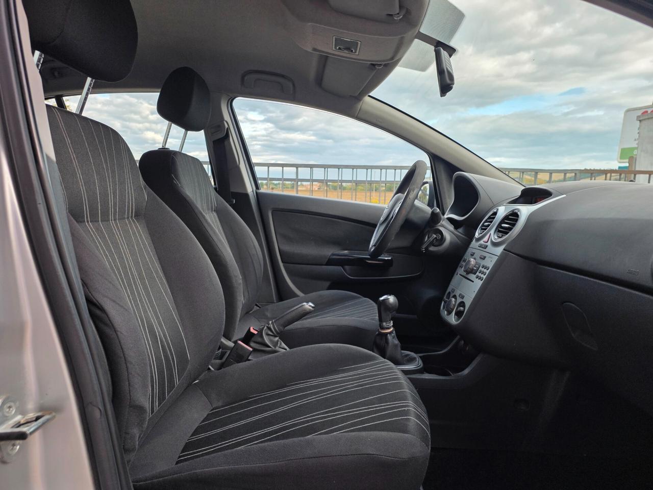 Opel Corsa 1.2 5 porte Cosmo